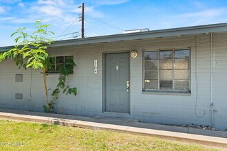 1102 S Stratton Ln in Tempe, AZ - Building Photo - Building Photo