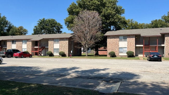 389 N Hollywood Ave in Blytheville, AR - Building Photo - Building Photo