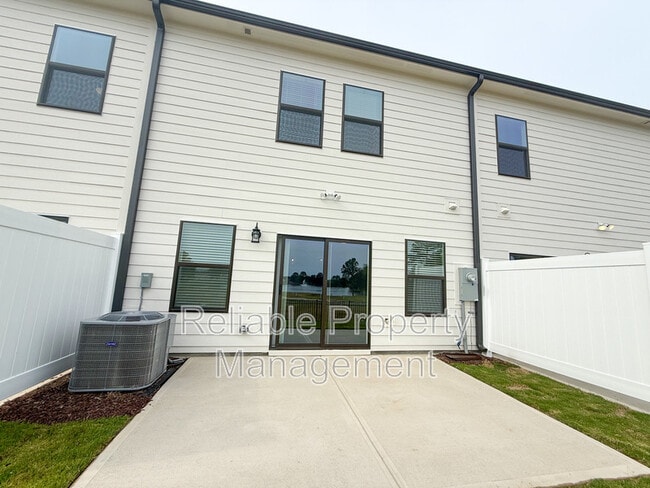 76 N District Ave in Clayton, NC - Building Photo - Building Photo