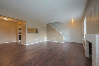 12655 Ashford Meadow Dr in Houston, TX - Foto de edificio - Building Photo