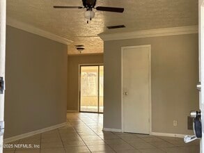 7430 Jade Dr N in Jacksonville, FL - Building Photo - Building Photo