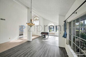 19335 E Branding Iron Rd in Walnut, CA - Foto de edificio - Building Photo