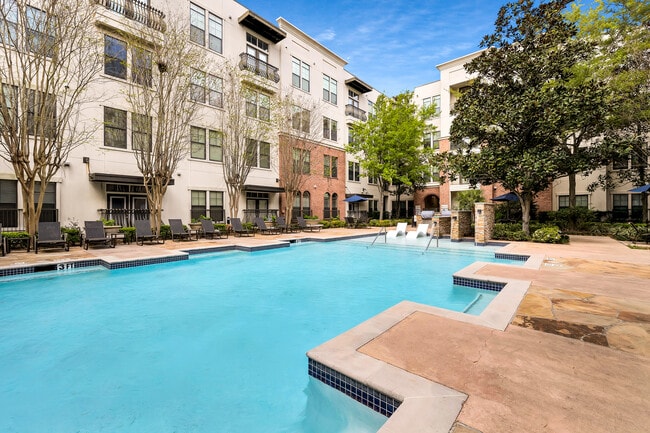 Braeswood Place in Houston, TX - Building Photo - Building Photo