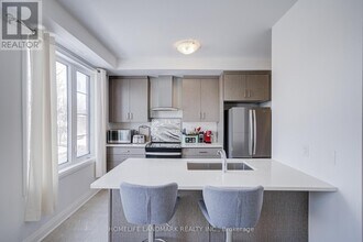 14 Carole Bell Wy in Markham, ON - Building Photo - Building Photo