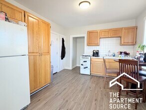 4852 W Diversey Ave in Chicago, IL - Building Photo - Building Photo