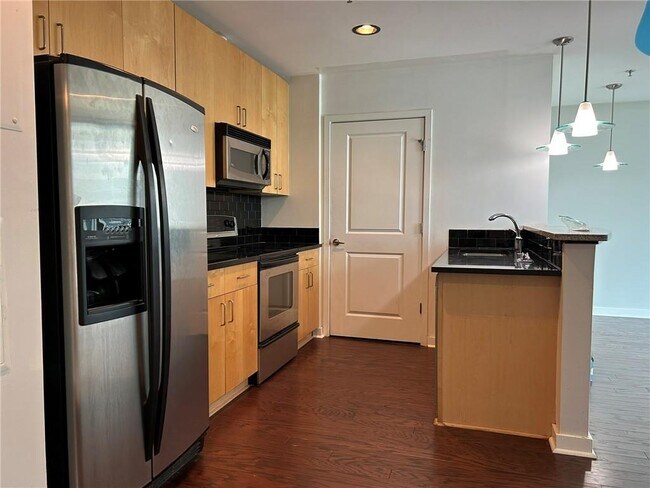 361 17th St in Atlanta, GA - Building Photo - Building Photo