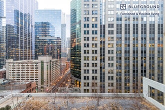 210 N Wells St in Chicago, IL - Building Photo - Building Photo