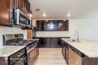 831 Brown Thrasher in San Antonio, TX - Building Photo - Building Photo