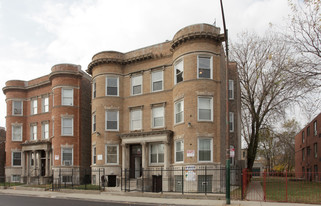 3652-3654 S Indiana Ave Apartments