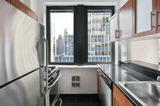 3 Cedar St in Manhattan, NY - Building Photo - Building Photo