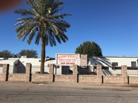 876 S Date Ave in Yuma, AZ - Foto de edificio - Building Photo