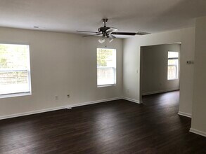 15634 Lakepoint Forest Dr in Charlotte, NC - Building Photo - Building Photo