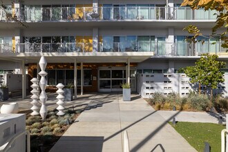 The Concord in Pasadena, CA - Building Photo - Building Photo