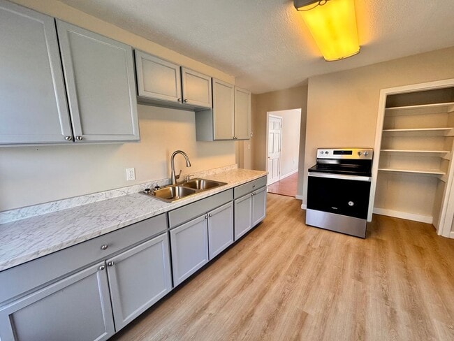 property at 11 Federal St