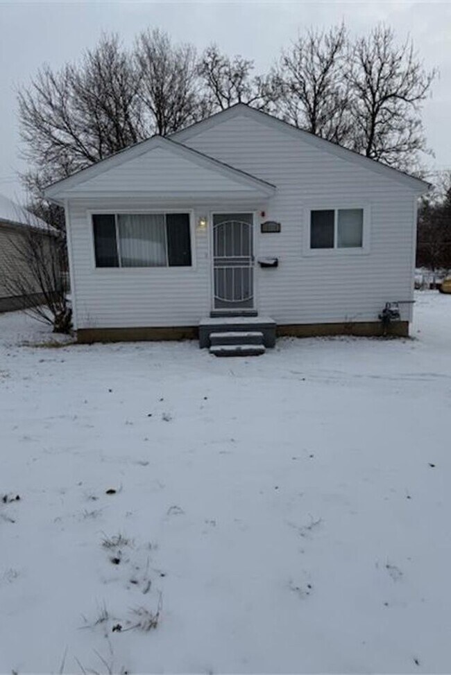 property at 15110 Lahser Rd