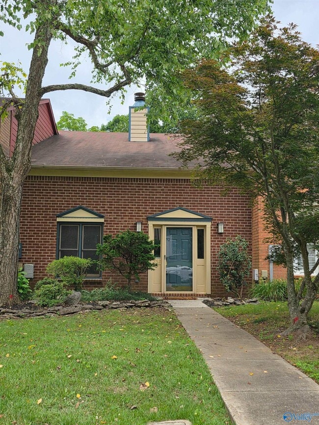 property at 252 W Lake Cir