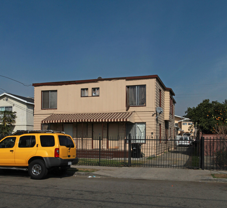 217-219 E 28th St in Los Angeles, CA - Foto de edificio