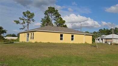 354 Western Ave S in Lehigh Acres, FL - Building Photo - Building Photo