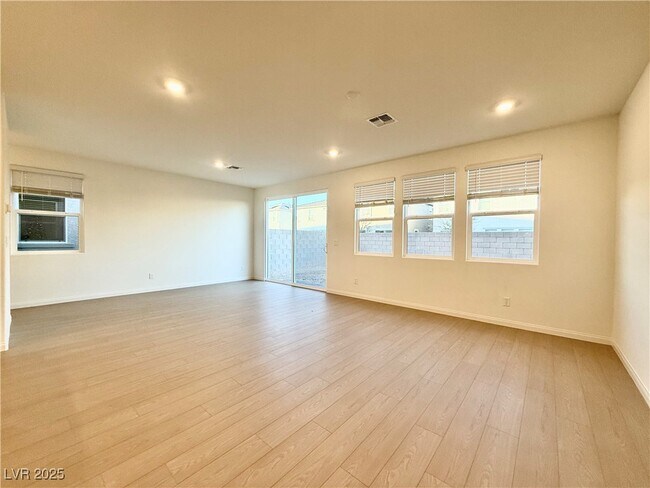 4188 Texas Lilac Ave in Las Vegas, NV - Building Photo - Building Photo