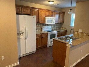 2513 SW E Ave, Unit A in Lawton, OK - Building Photo - Building Photo