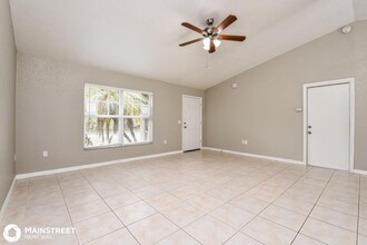 2630 Canoe Ln-Unit -2406.527250 in North Port, FL - Building Photo - Building Photo