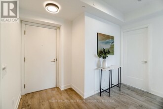 70-4070 Annie Craig Dr in Toronto, ON - Building Photo - Building Photo