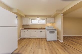 4609 S Madison St in Muncie, IN - Building Photo - Building Photo