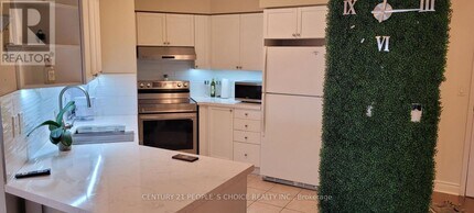 3888 Duke of York Blvd in Mississauga, ON - Building Photo - Building Photo