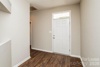 4018 Far West Dr in Charlotte, NC - Building Photo - Building Photo