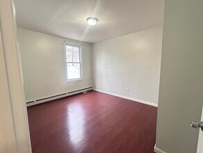 424 58th St, Unit 1 in West New York, NJ - Foto de edificio - Building Photo