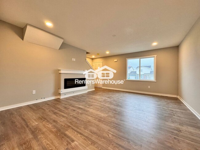 1003 Adler Ct in De Soto, IA - Building Photo - Building Photo