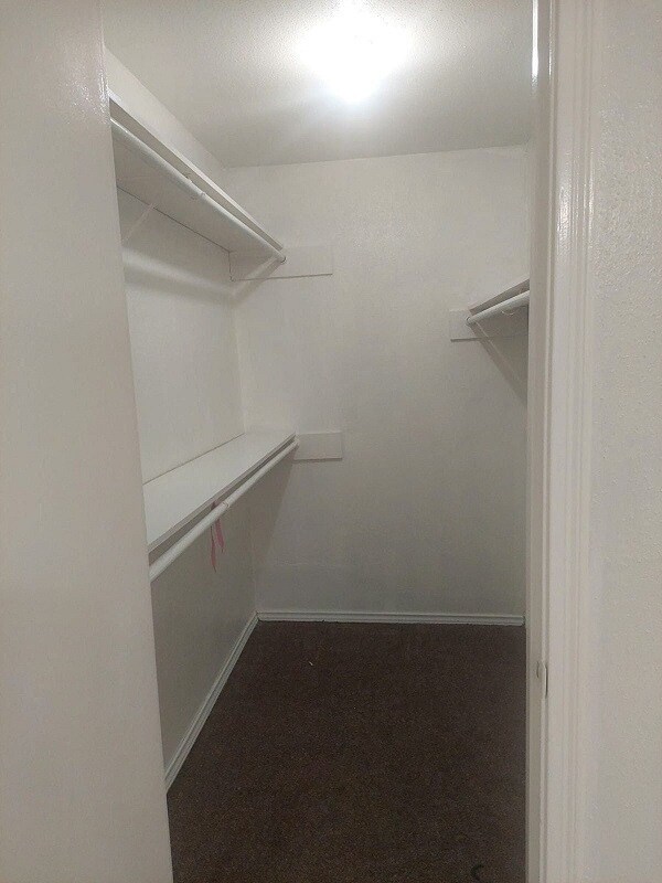 12660 Ashford Point Dr in Houston, TX - Building Photo - Building Photo