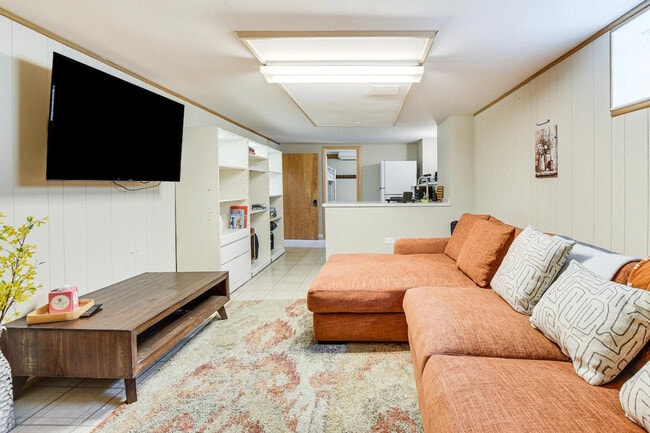 property at 1512 Mulford St