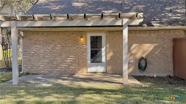 725 Royal St in Salado, TX - Building Photo - Building Photo