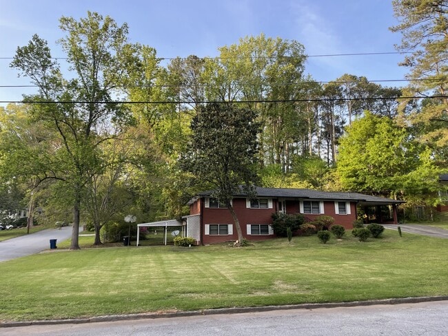 property at 2835 Hayden Dr