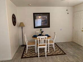 6643 Desert Queen Ave in Twentynine Palms, CA - Building Photo - Building Photo