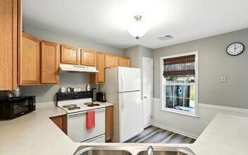 110 Ross Ave in New Cumberland, PA - Building Photo - Building Photo