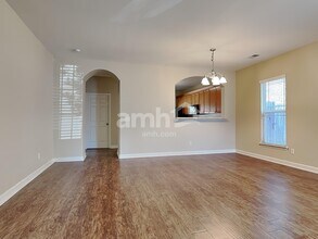 24 Chapel Lk N in Savannah, GA - Building Photo - Building Photo