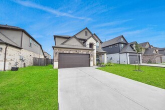 8819 Cabin Loft Ln in Rosharon, TX - Building Photo - Building Photo
