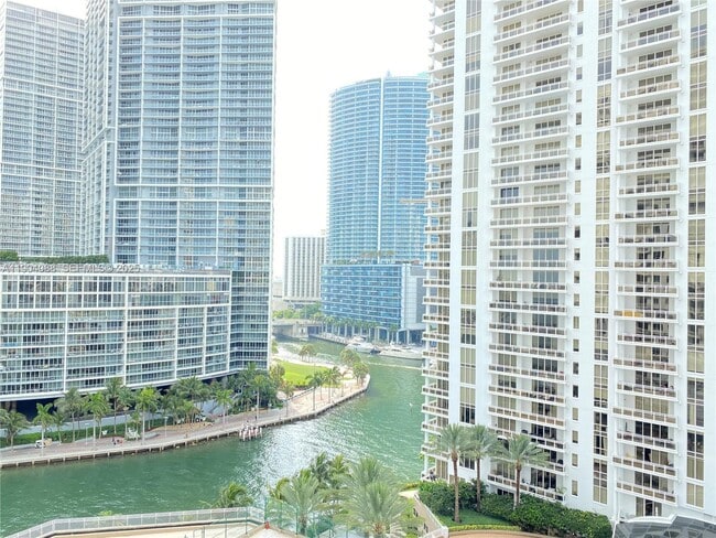 property at 801 Brickell Key Blvd