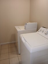 319 E Mill St in Carbondale, IL - Building Photo - Building Photo