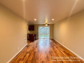 723 W Quinalt St in Springfield, OR - Building Photo - Building Photo