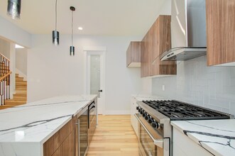 7016 Staffordshire Blvd in Houston, TX - Building Photo - Building Photo