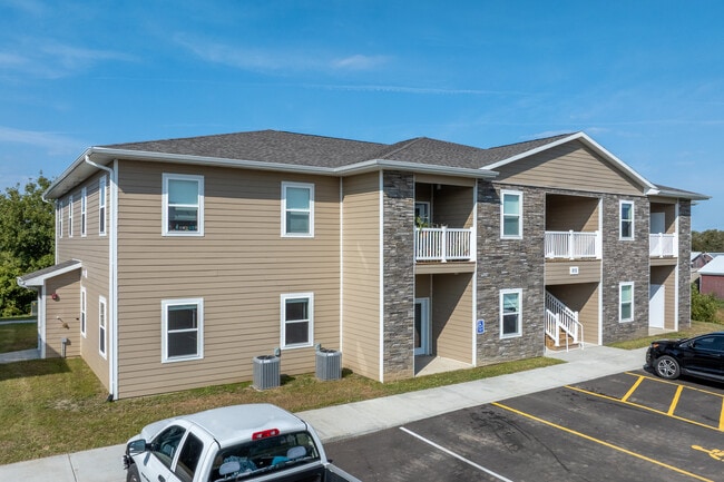 Villas at Fox Pointe in Reedsburg, WI - Foto de edificio - Building Photo