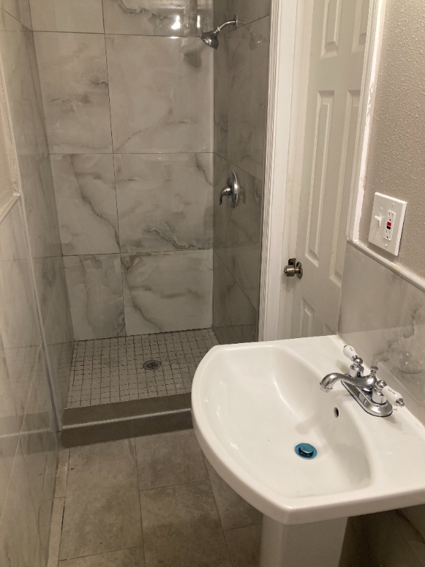 property at 2615 E 32nd St