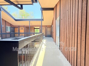 251 S 700 E in Salt Lake City, UT - Building Photo - Building Photo