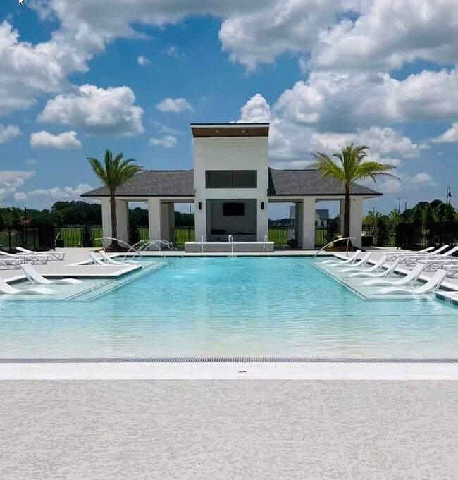 property at 315 Sandstone Ave