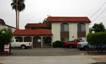 786 S Orange Ave in El Cajon, CA - Building Photo