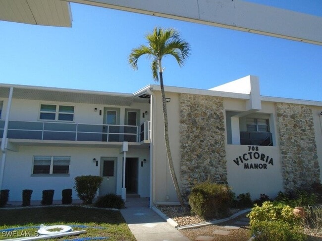 property at 708 Victoria Dr