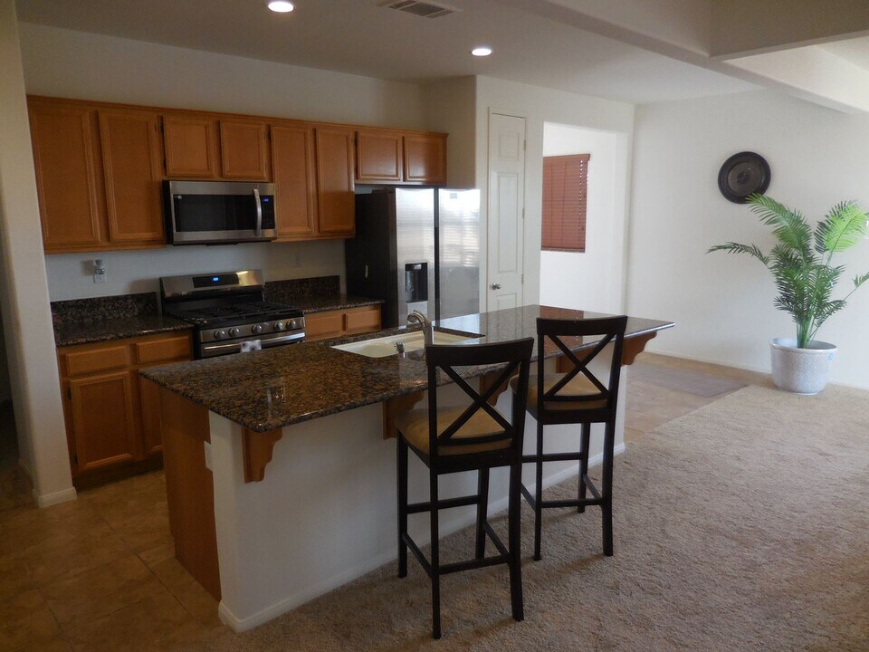 62855 Kitetail Dr in Desert Hot Springs, CA - Building Photo
